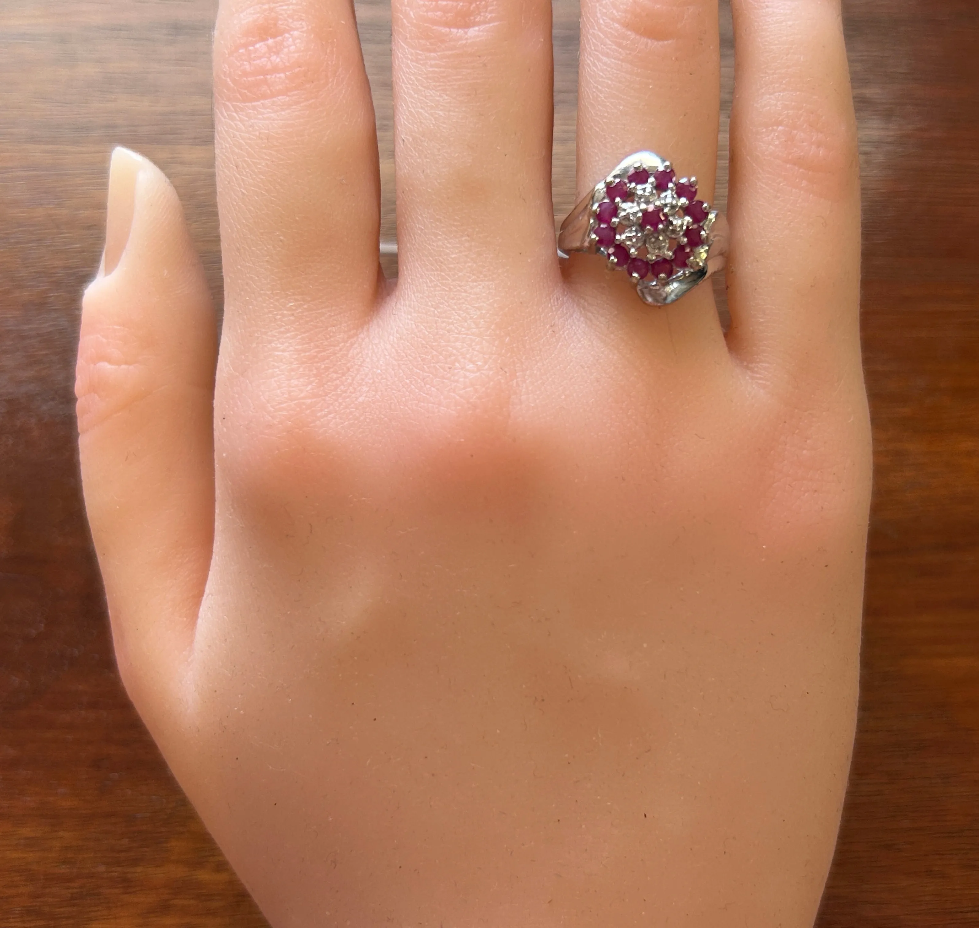 10k White Gold Ruby Diamond Cluster Cocktail Ring Sz 7