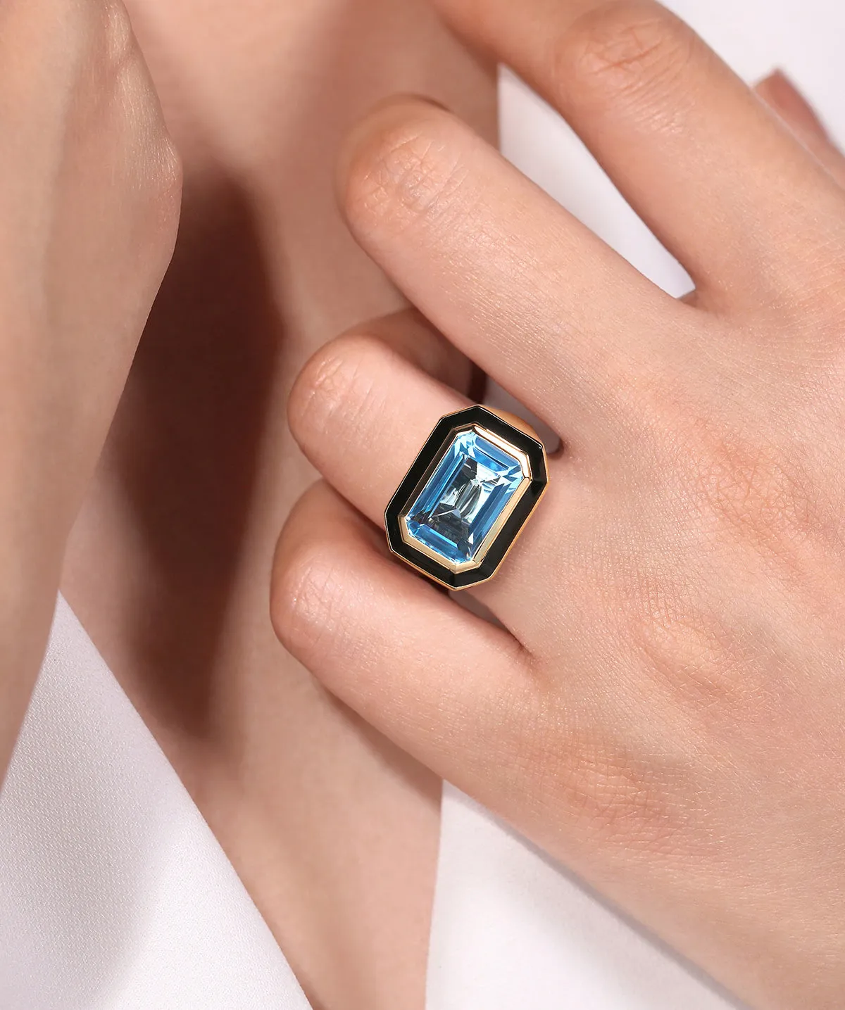 14K Yellow Gold Blue Topaz Emerald Cut Ladies Ring With Flower Pattern J-Back and Black Enamel