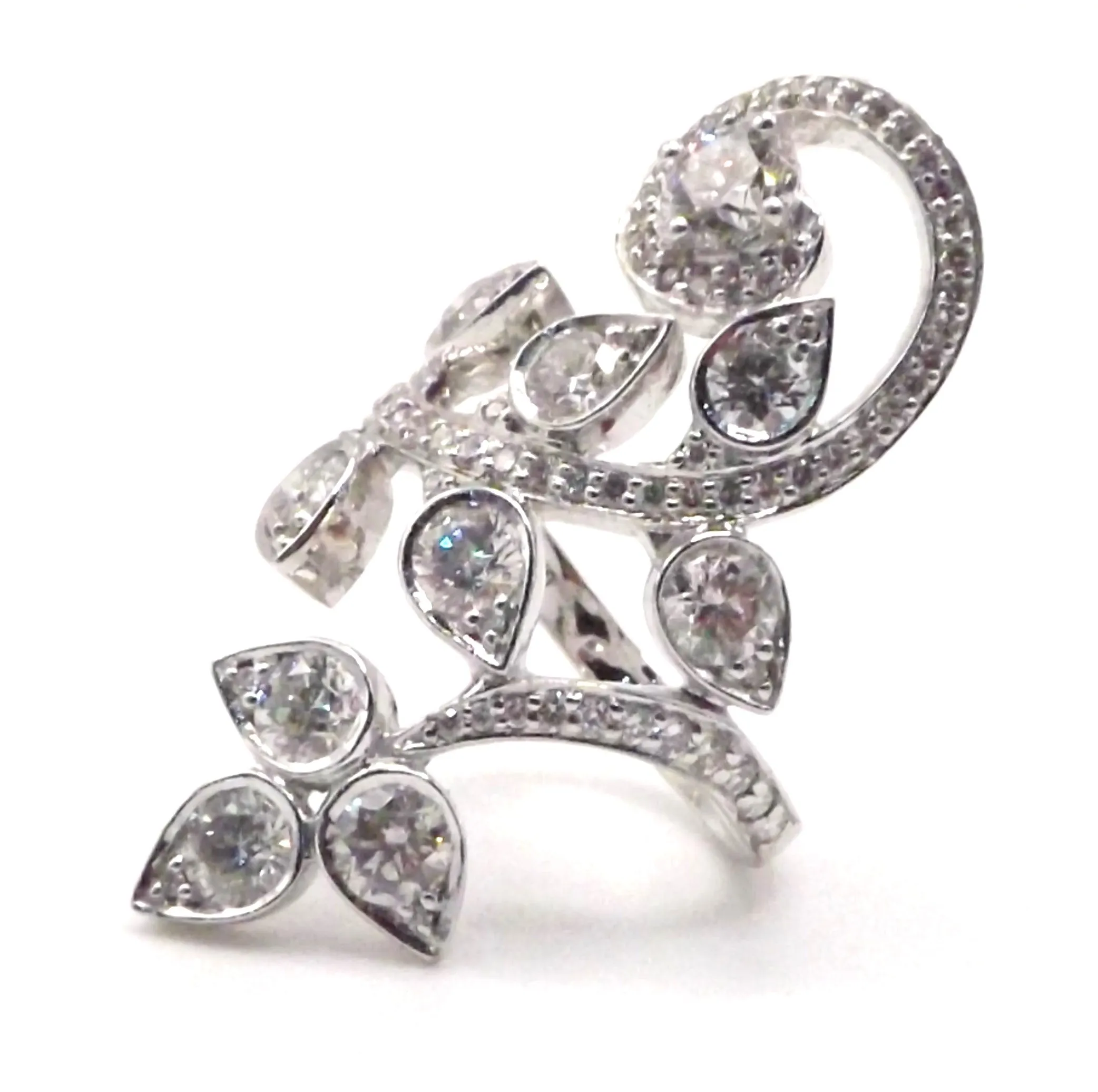 18ct White Gold Cocktail Ring with 2.15 ct Diamonds