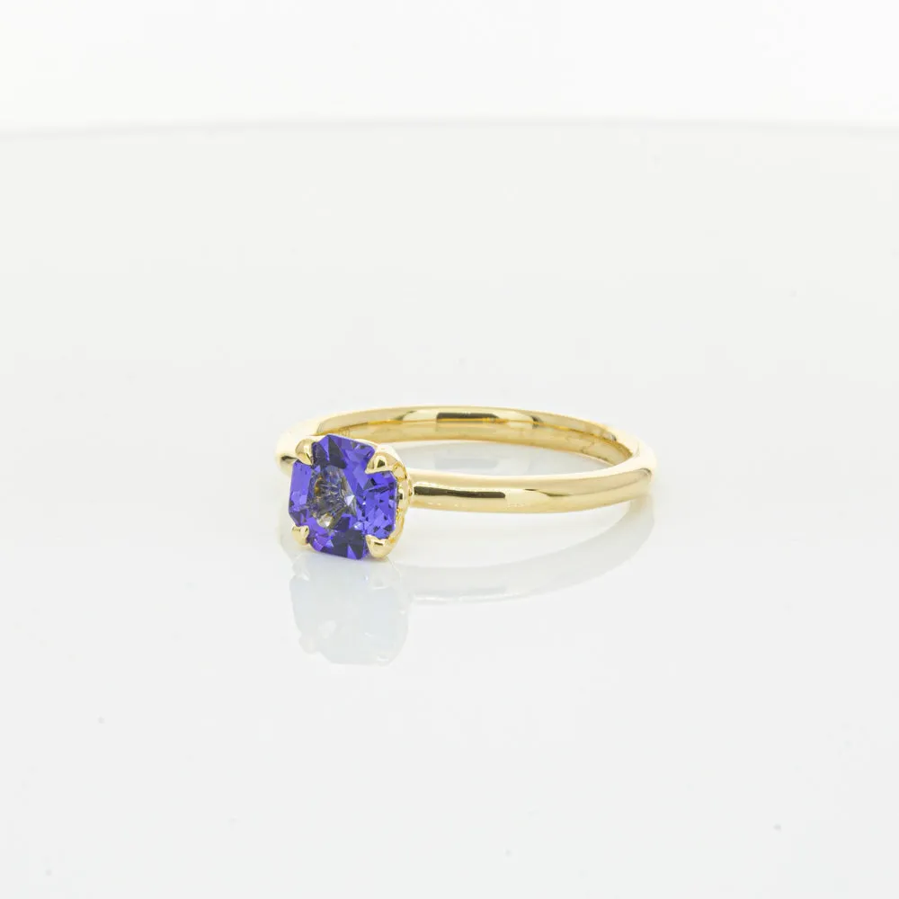 18ct Yellow Gold Tanzanite Mini Octavia Ring