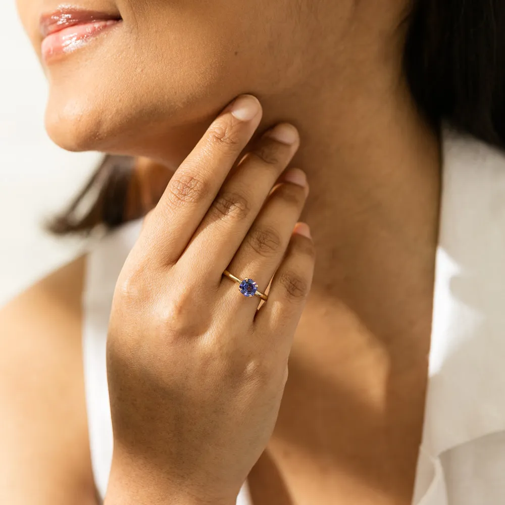 18ct Yellow Gold Tanzanite Mini Octavia Ring