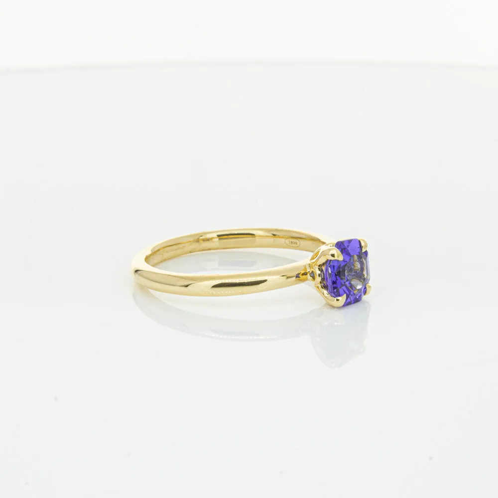 18ct Yellow Gold Tanzanite Mini Octavia Ring