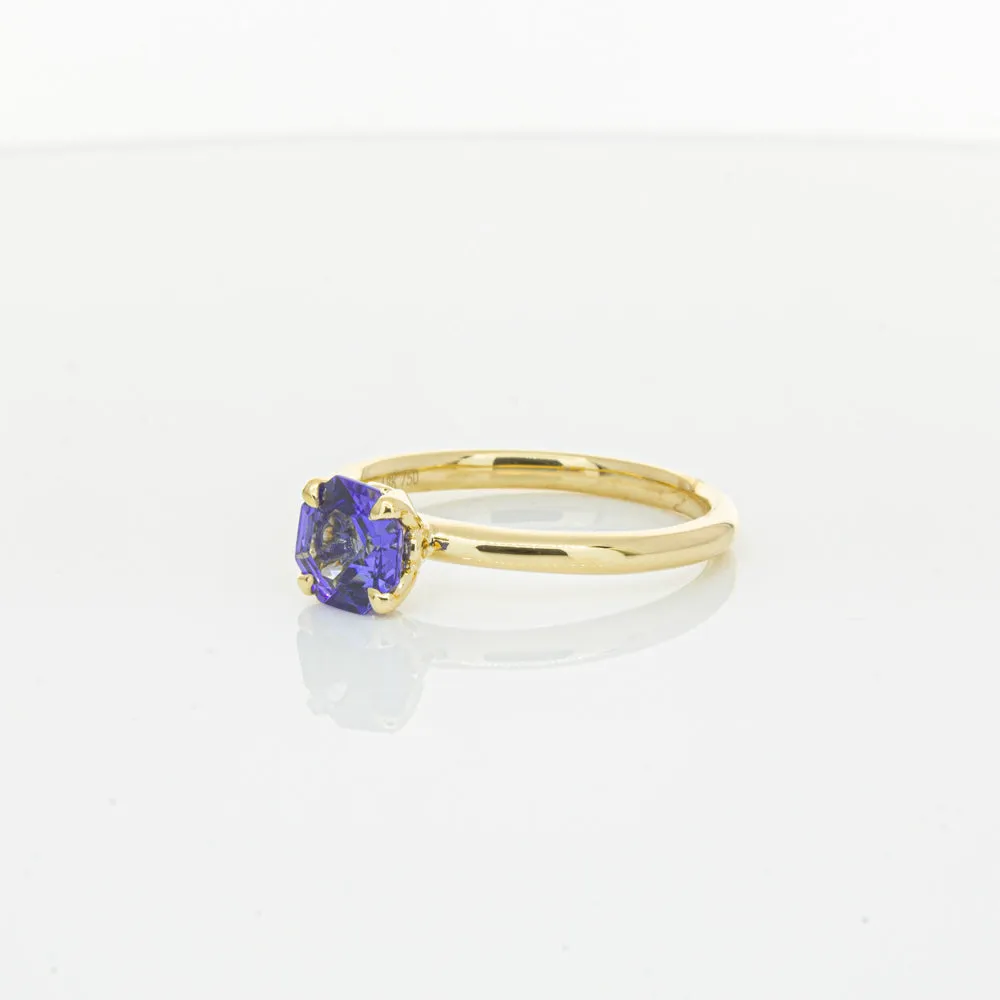 18ct Yellow Gold Tanzanite Mini Octavia Ring