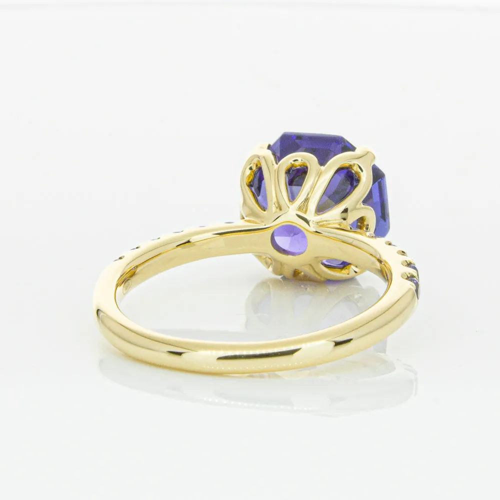 18ct Yellow Gold Tanzanite Octavus Ring