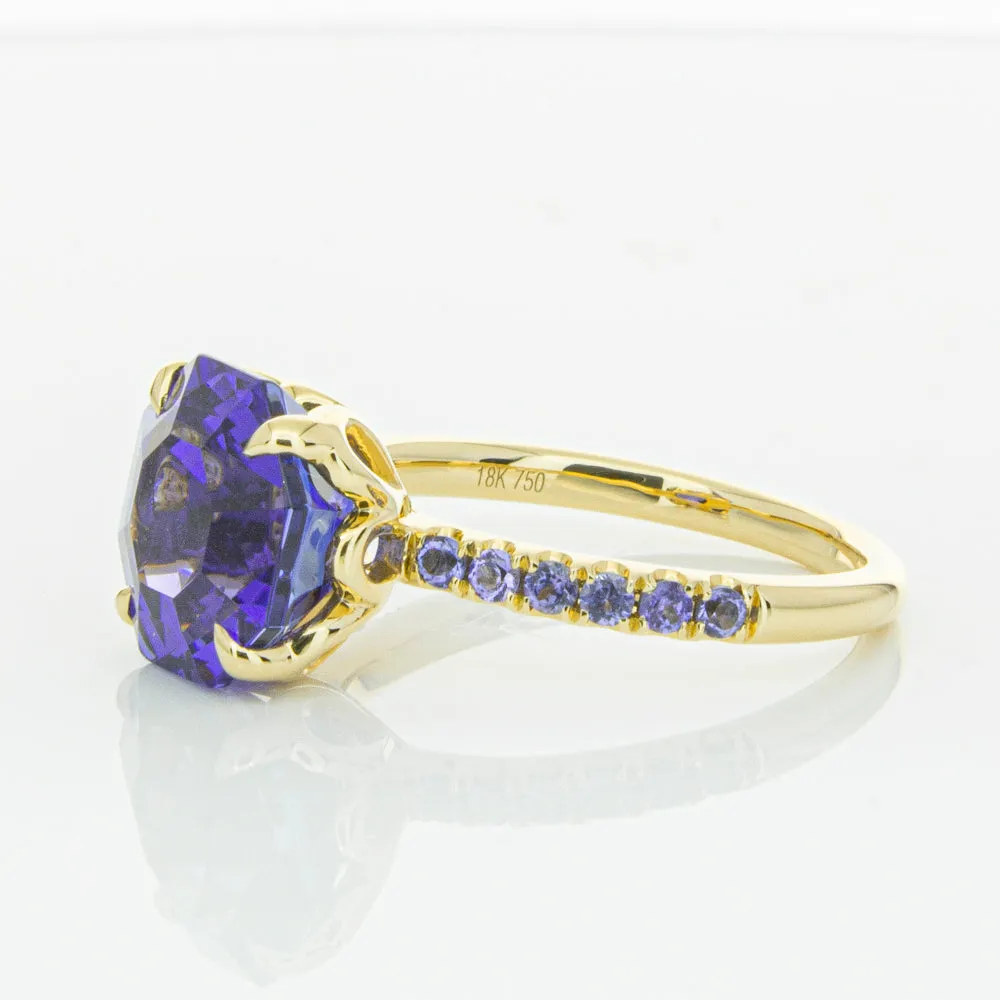 18ct Yellow Gold Tanzanite Octavus Ring