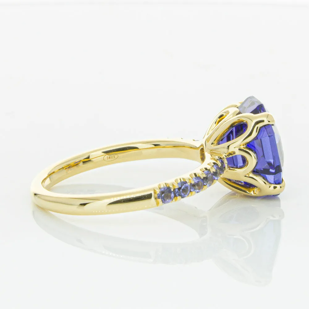 18ct Yellow Gold Tanzanite Octavus Ring
