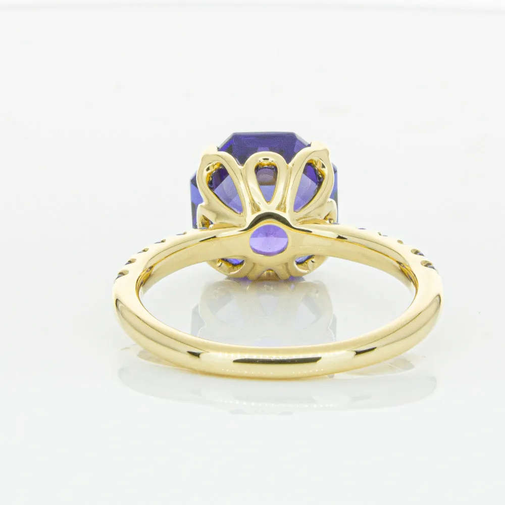 18ct Yellow Gold Tanzanite Octavus Ring