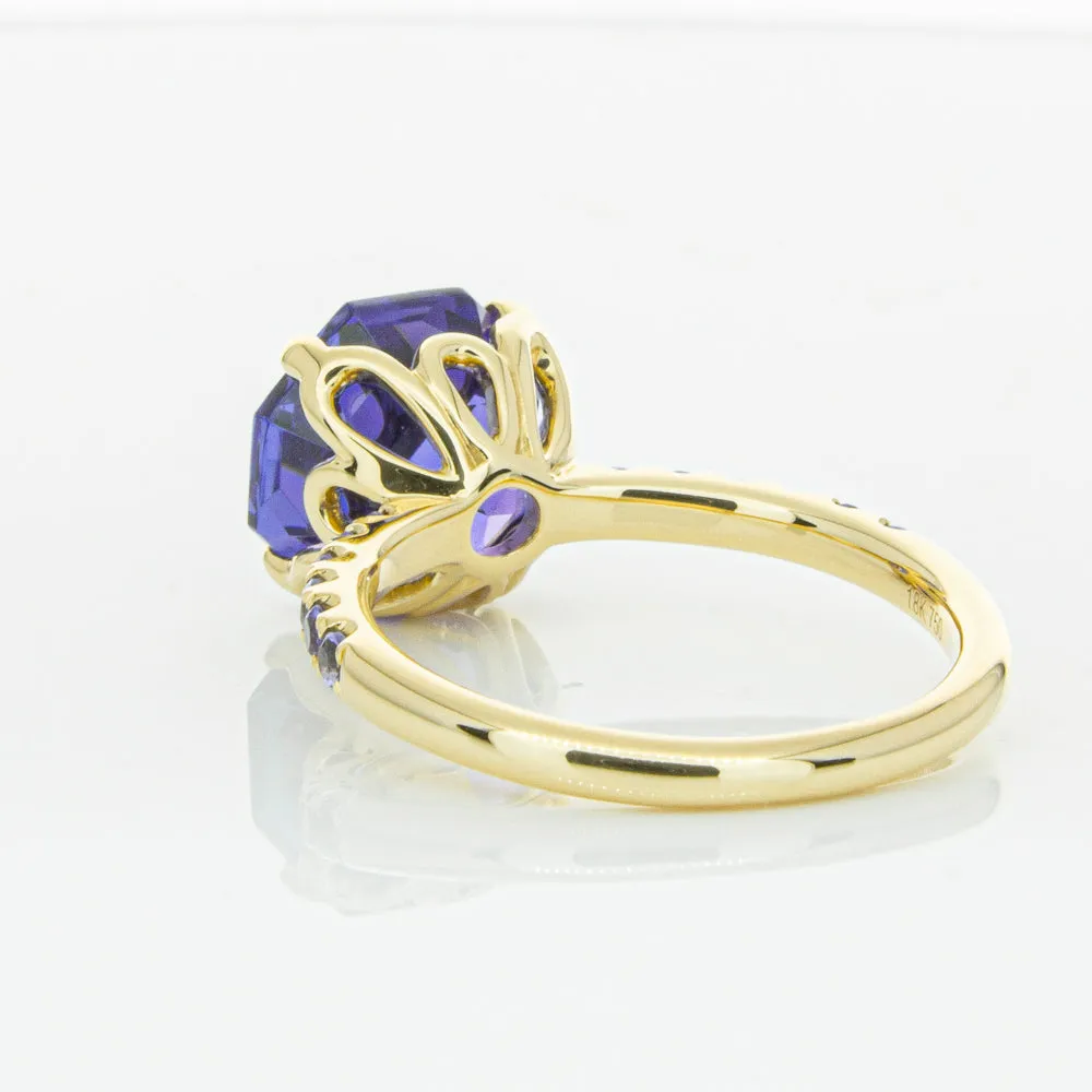 18ct Yellow Gold Tanzanite Octavus Ring