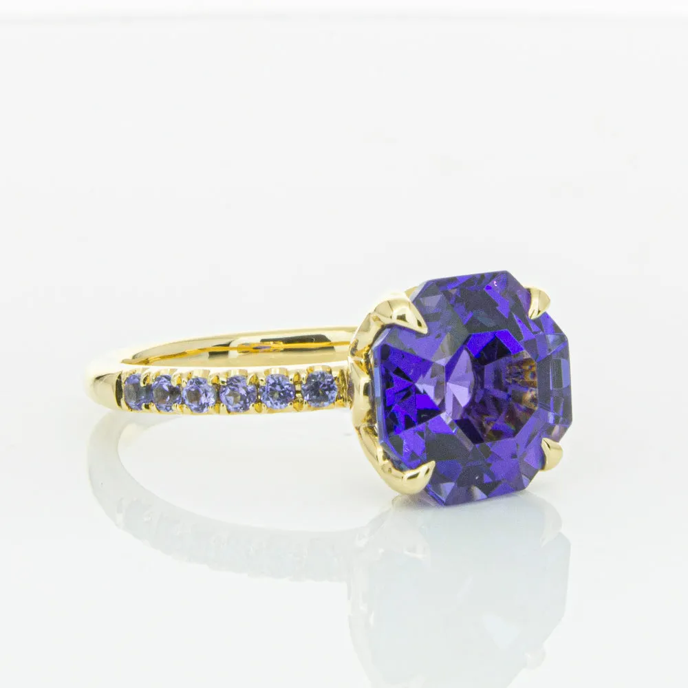18ct Yellow Gold Tanzanite Octavus Ring