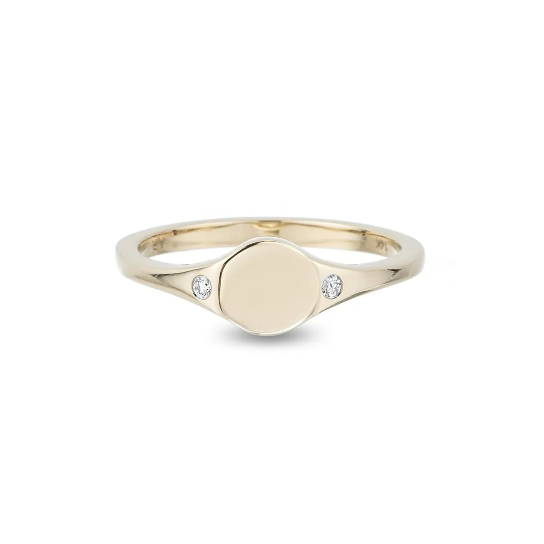 Adina - Small Disc Signet Ring Y14 size 4