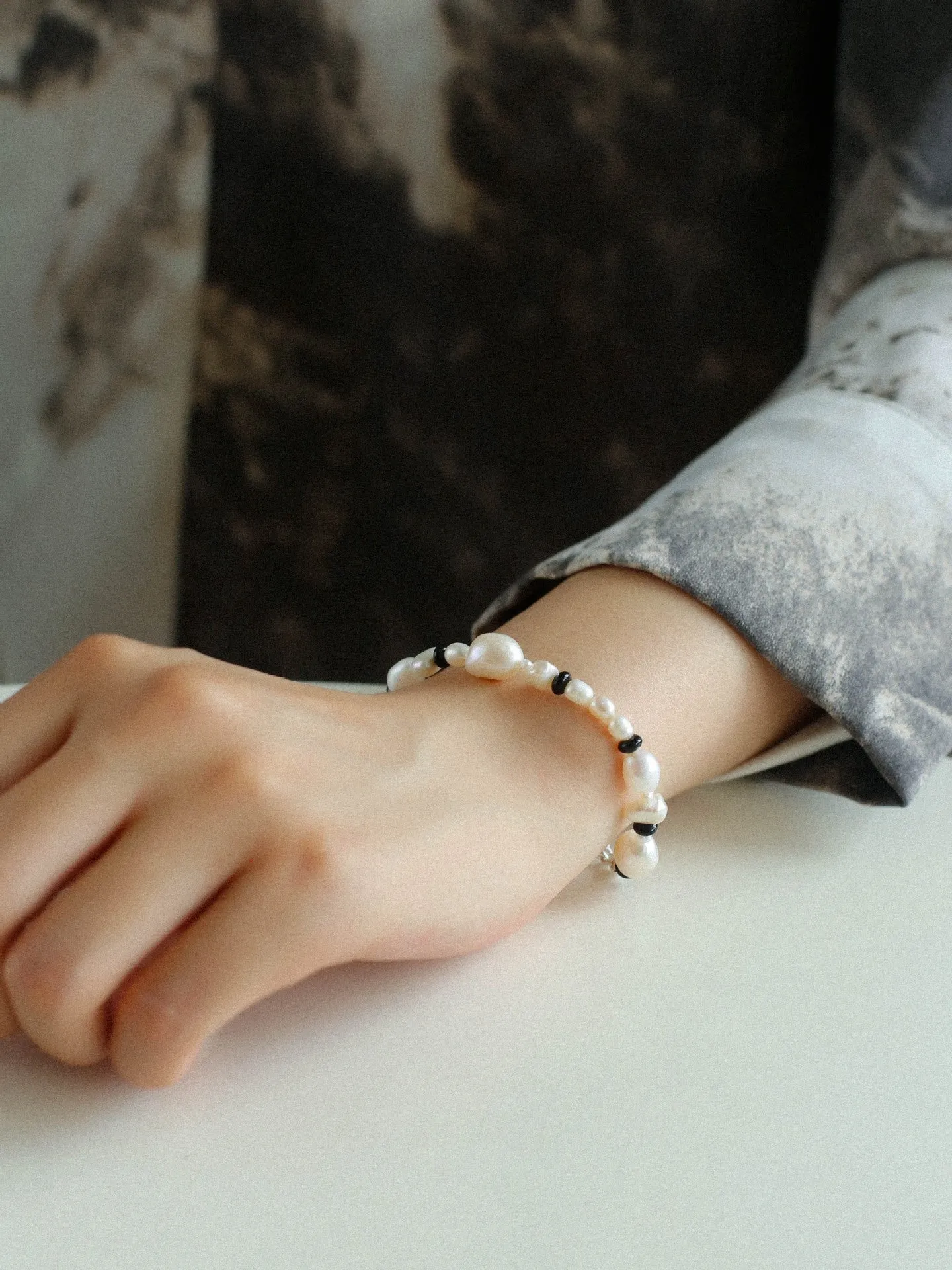 Baroque Pearl and Black Agate Beaded Bracelet