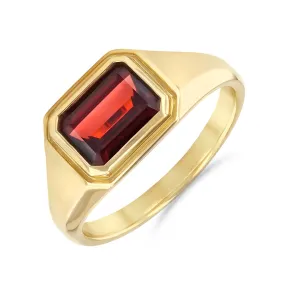 Bijou Collection 2.09ct Octagonal Garnet Signet Ring | 9K Yellow Gold