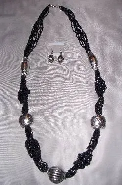 Black Beaded Necklace Set