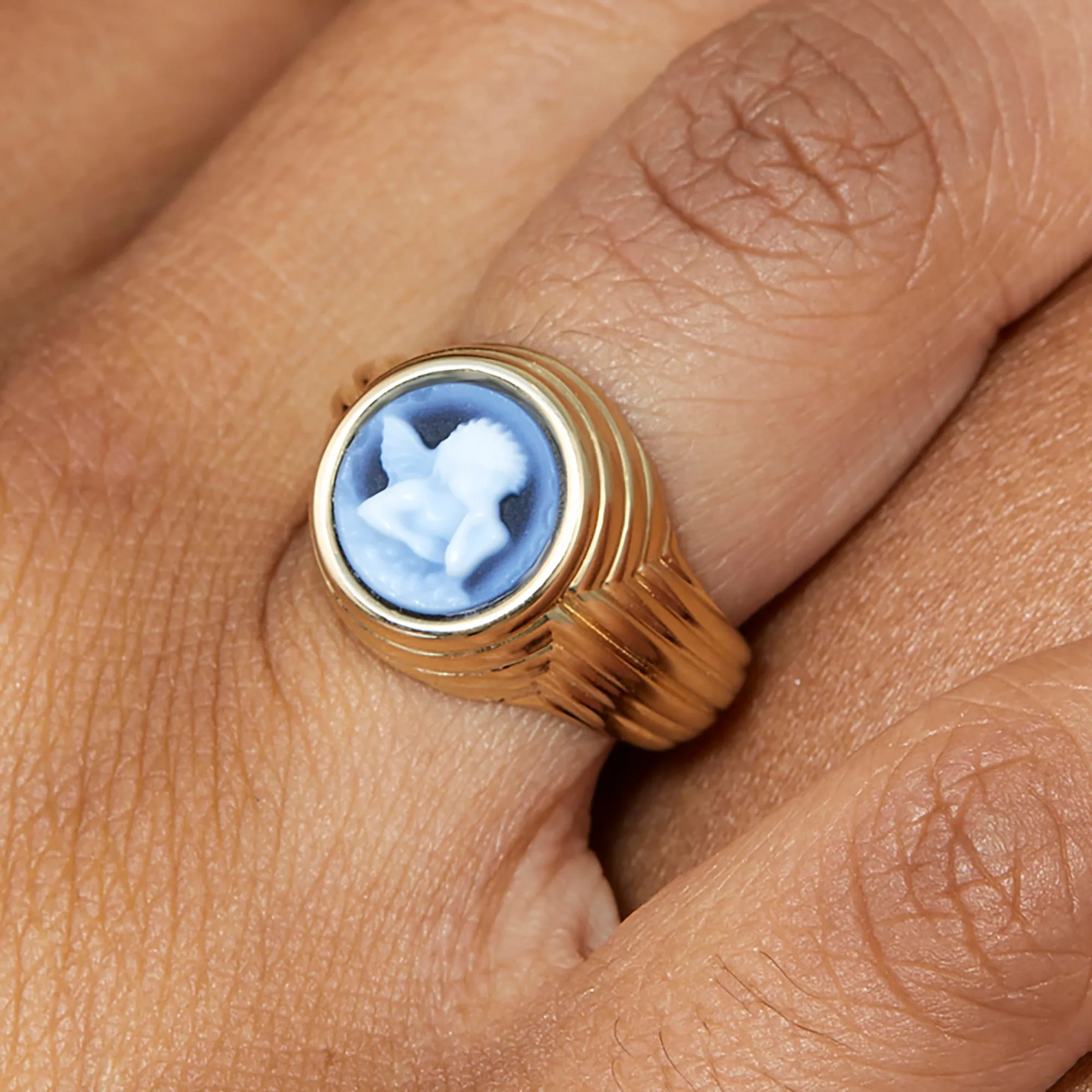 Blue Agate Cameo Signet Ring, Deren