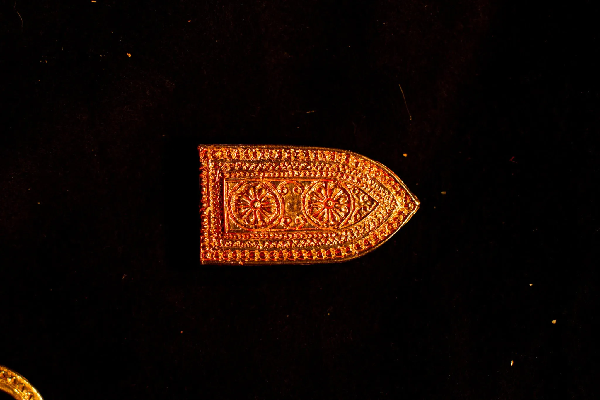 Buckle Quoit brooch style with belt tip - SA-10