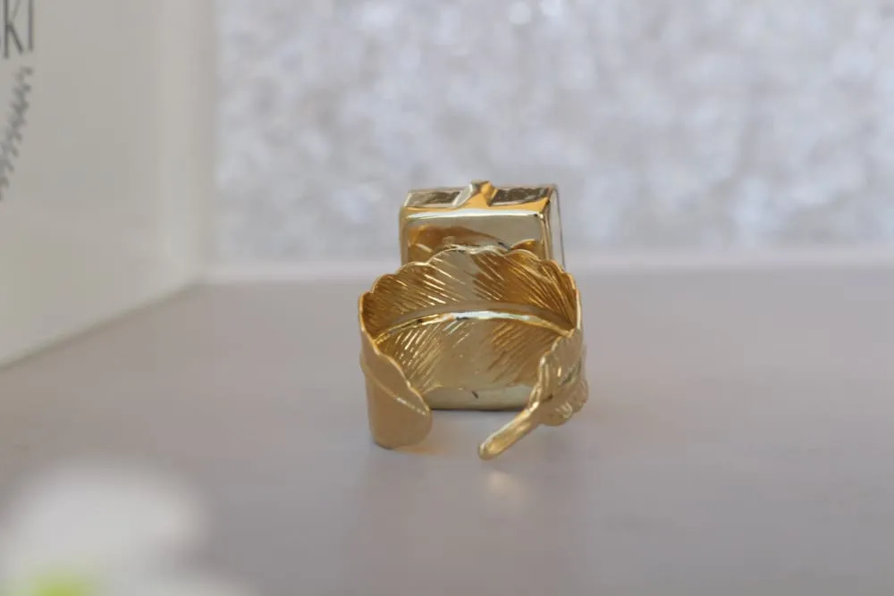 CRYSTAL SIGNET RING