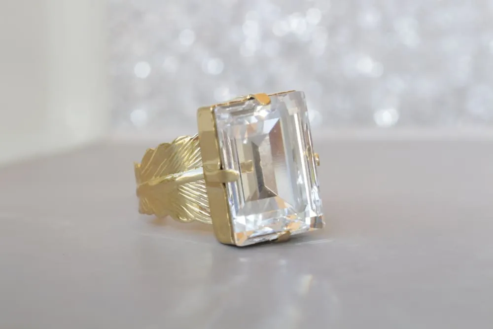 CRYSTAL SIGNET RING