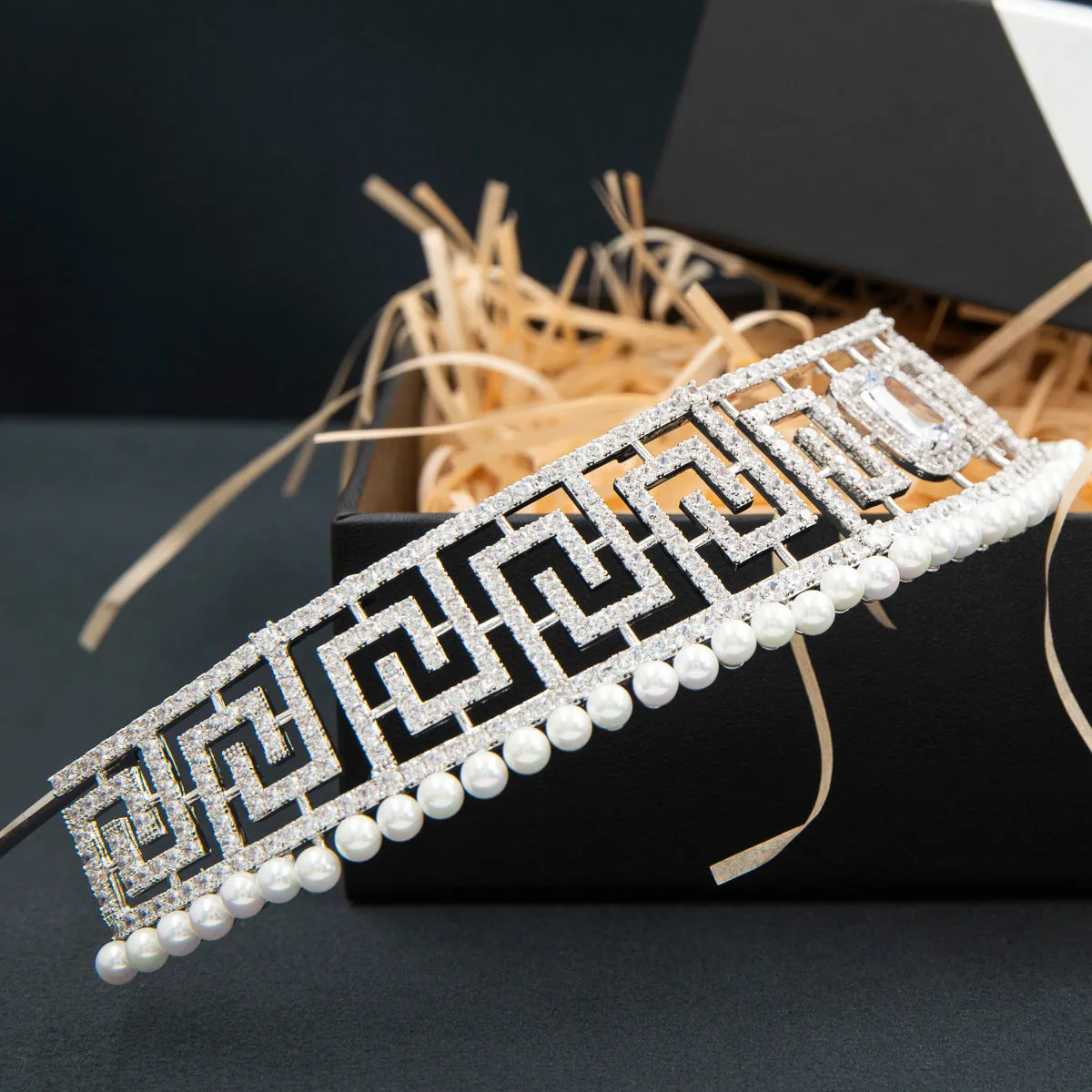 Cubic Zirconia Classic Tiara for Wedding,Pearls Crystal Tiaras Diadem for Bride CH10371
