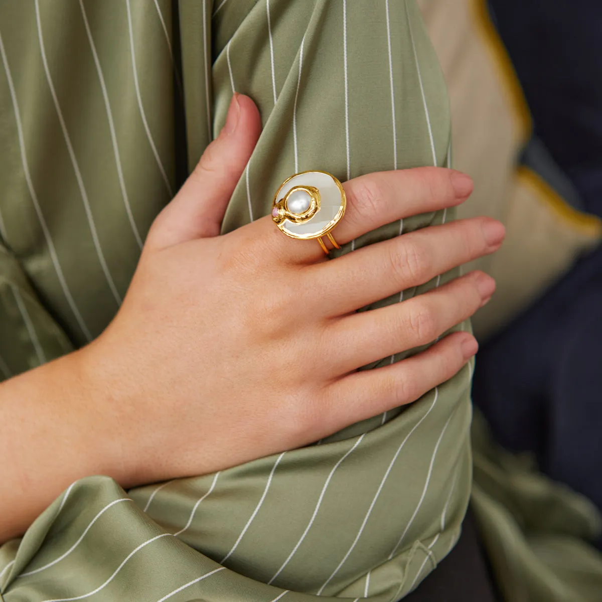 Gaia Ring White