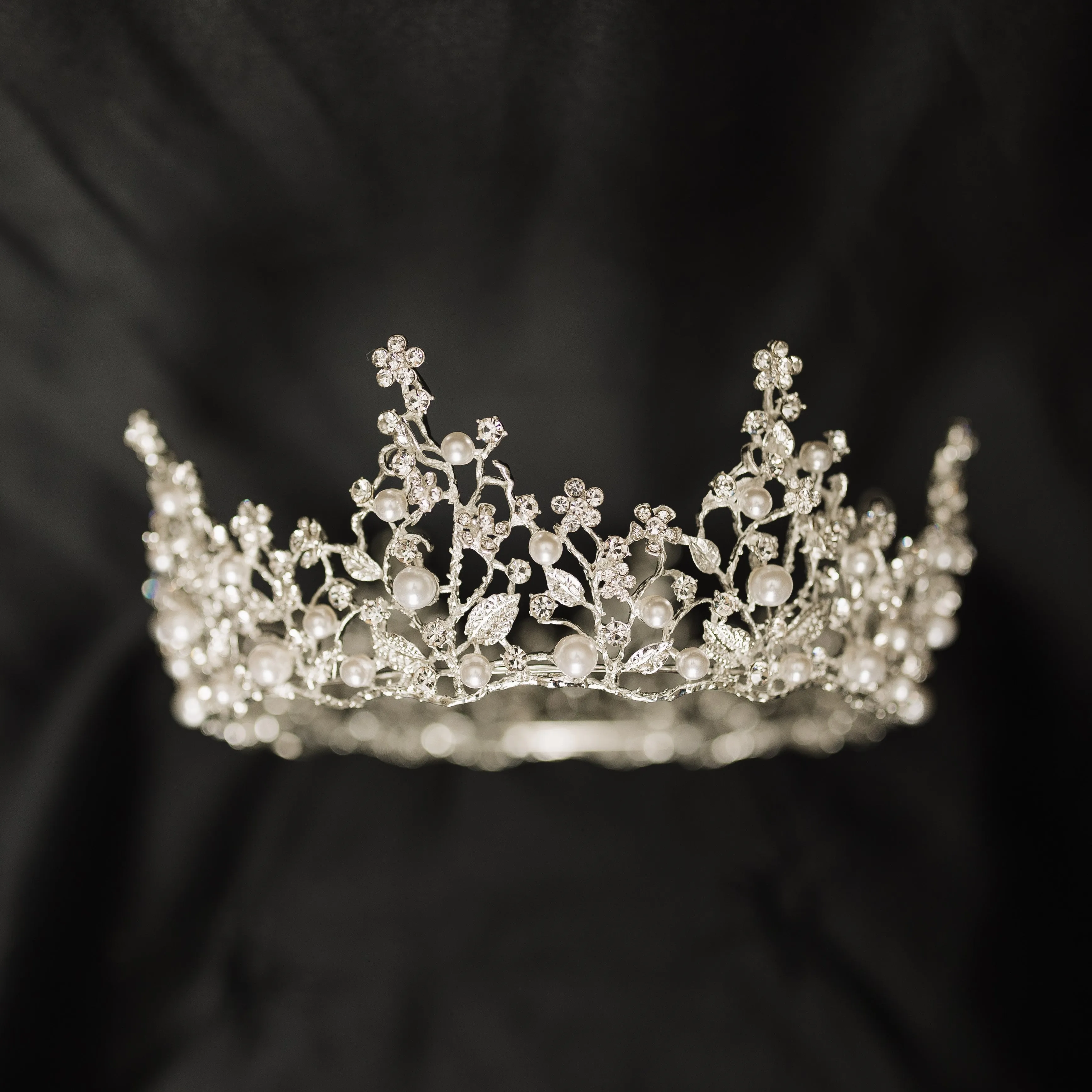 Gloria's Crown in Silver