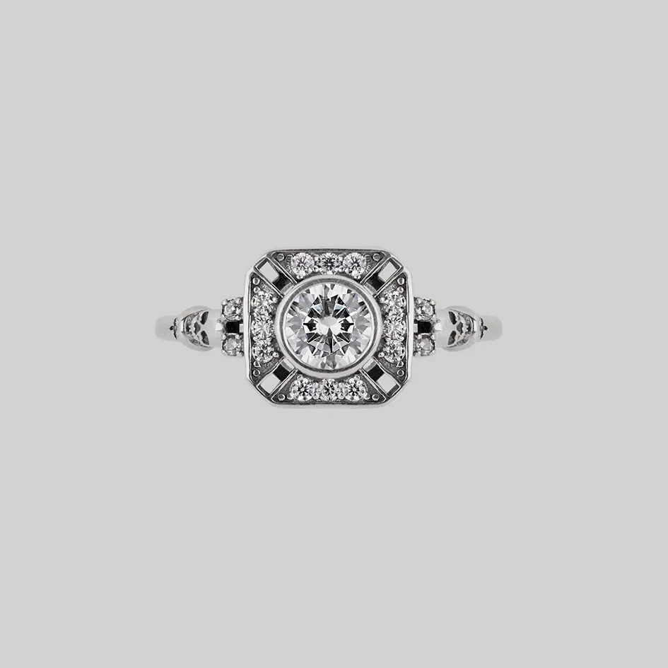 GRANDIOSE. Gothic Cubic Zirconia Cocktail Ring - Silver