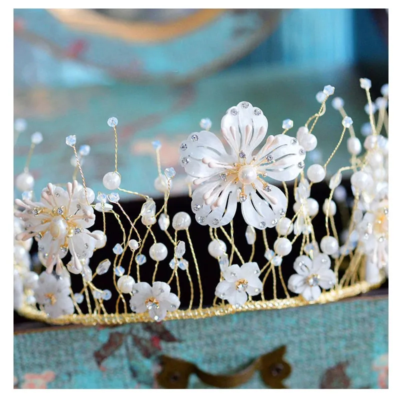 Jaunty Handmade Pearl Tiara