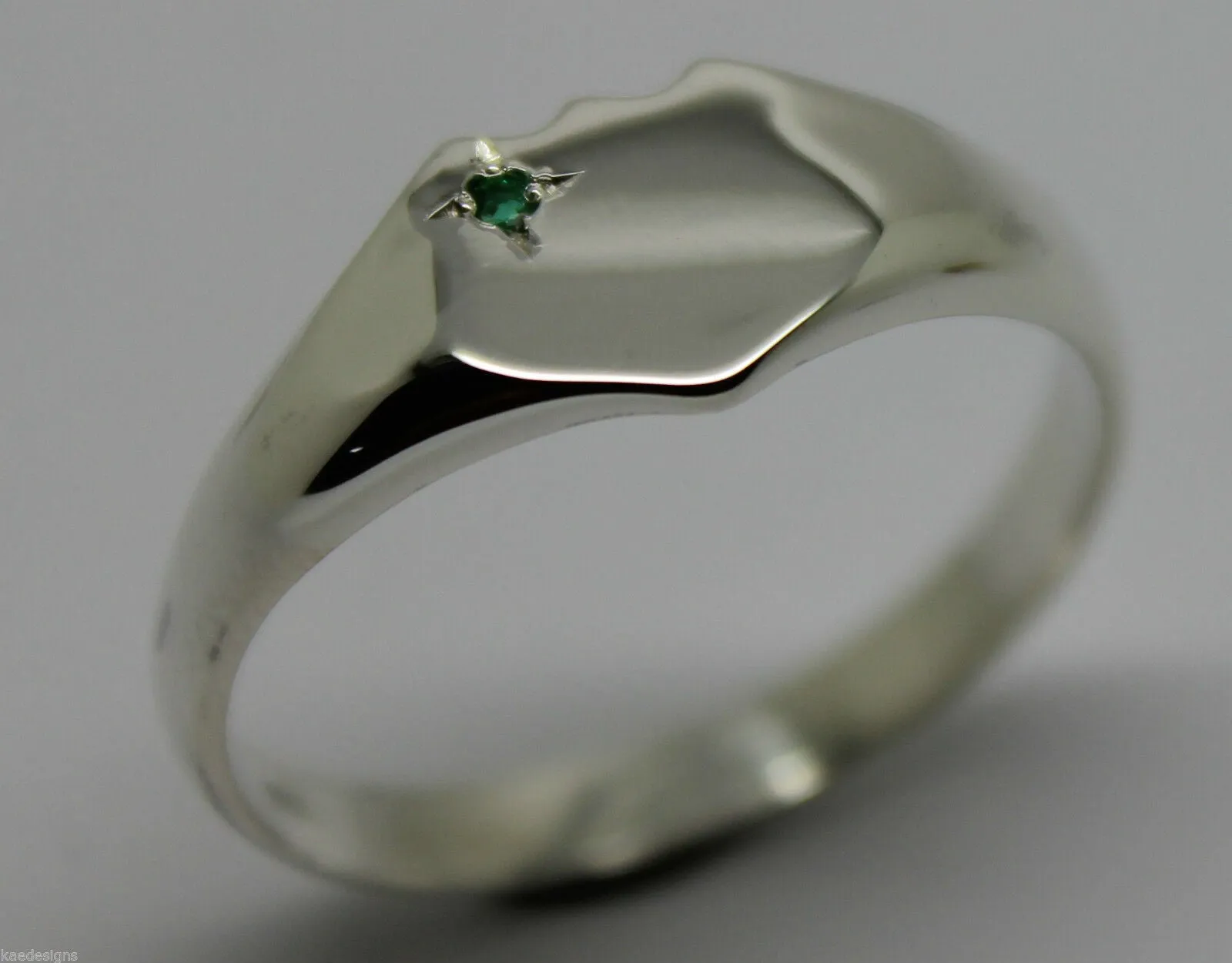 Kaedesigns New Size S to Z Large Sterling Silver Shield Green Emerald Signet Ring