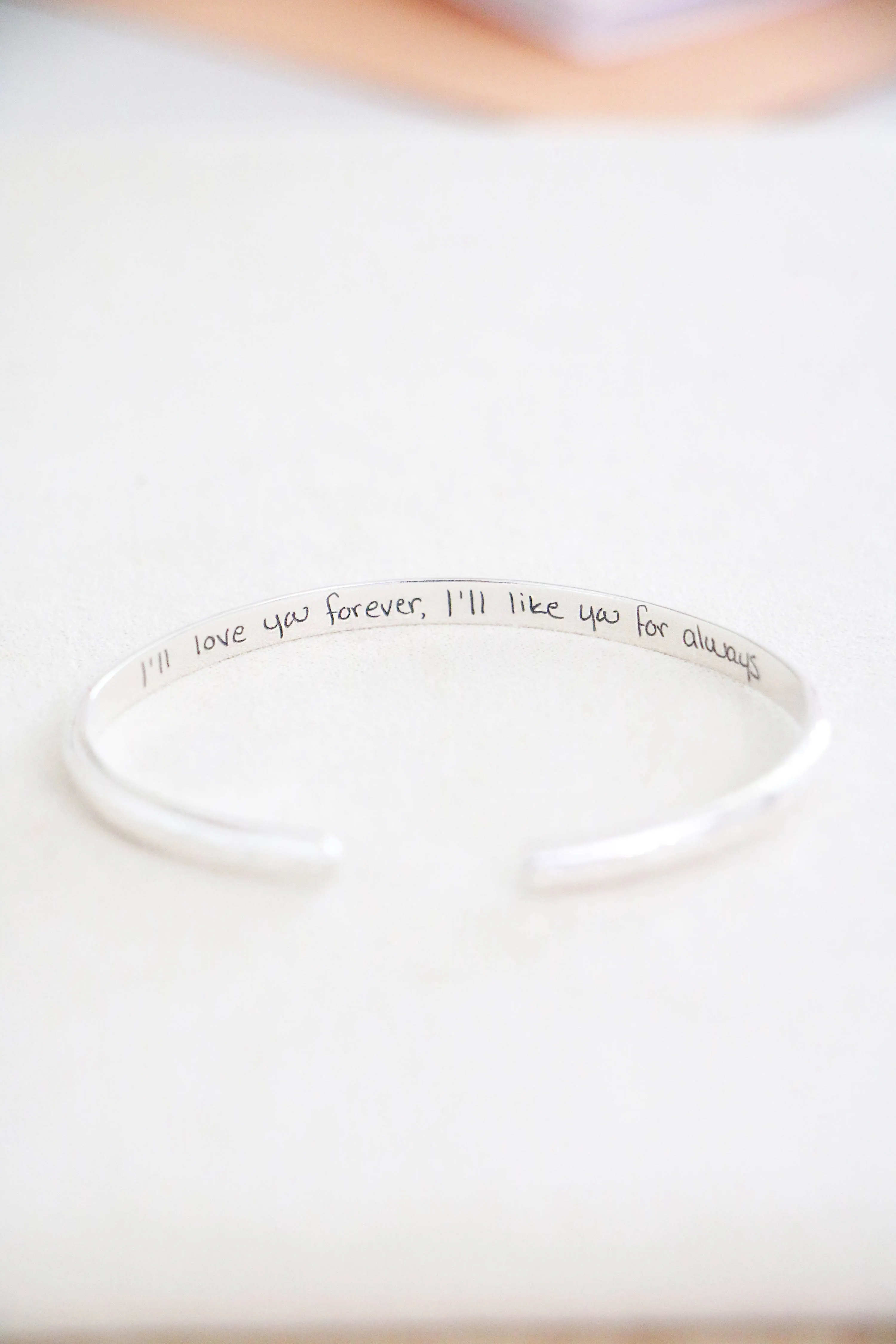 modern   bold cuff bracelet { silver }