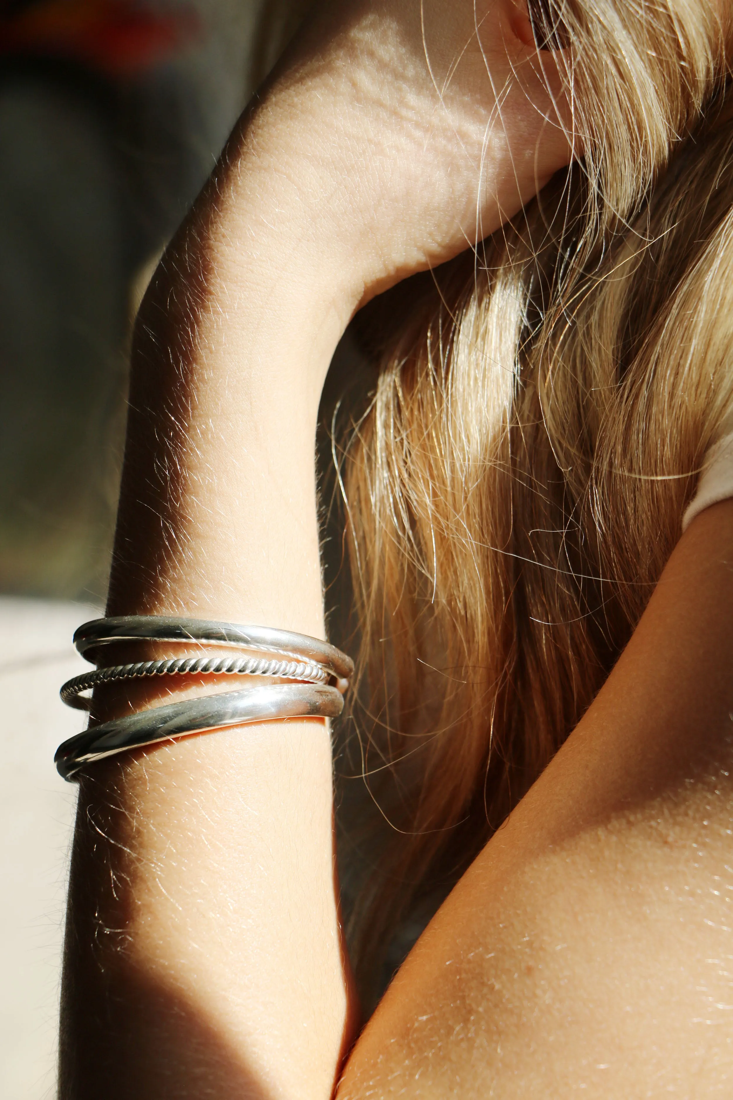 modern   bold cuff bracelet { silver }