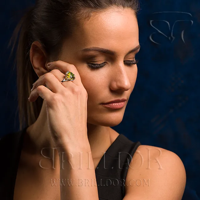 Muffin cocktail ring