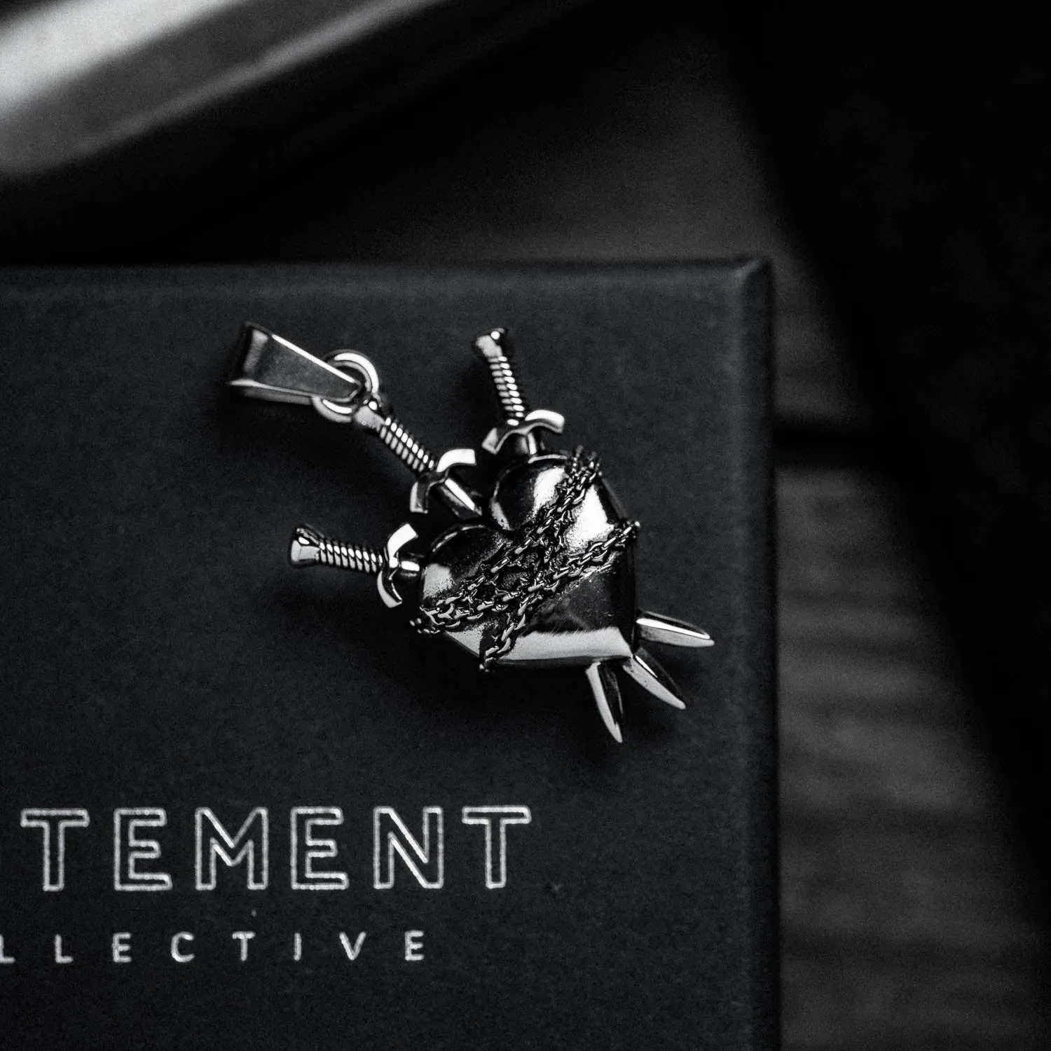 "3 of Swords" Pendant