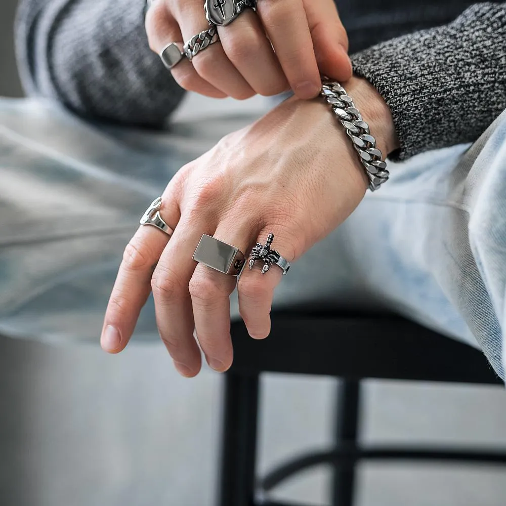 Statement Signet Ring
