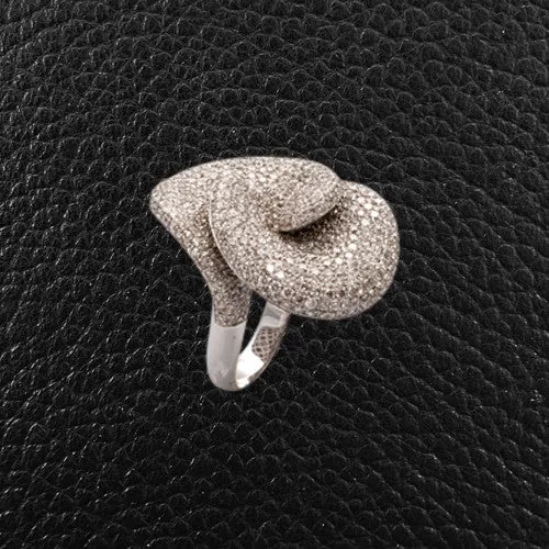 Stylized Flower Diamond Ring
