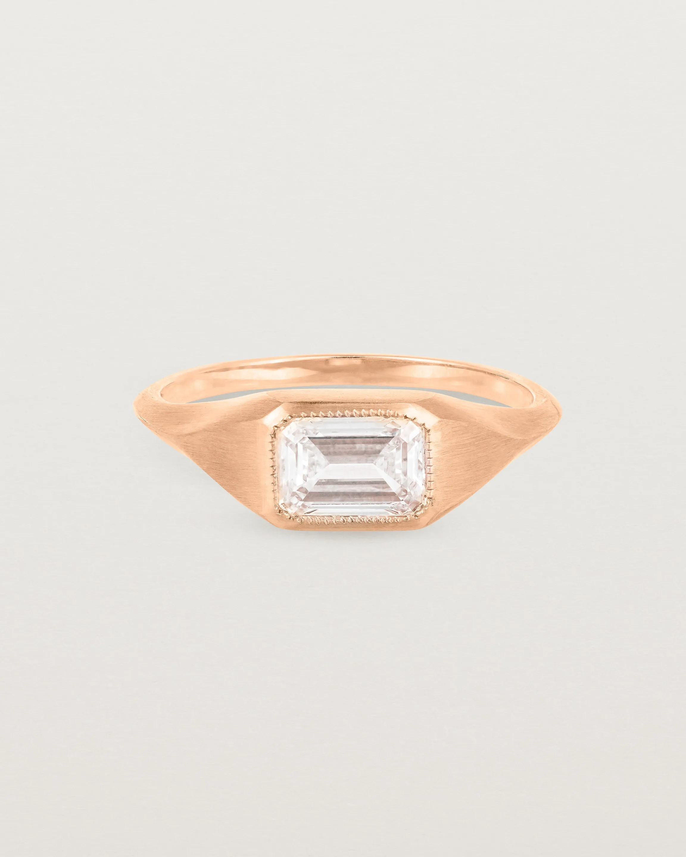 Átlas Emerald Signet | Laboratory Grown Diamond