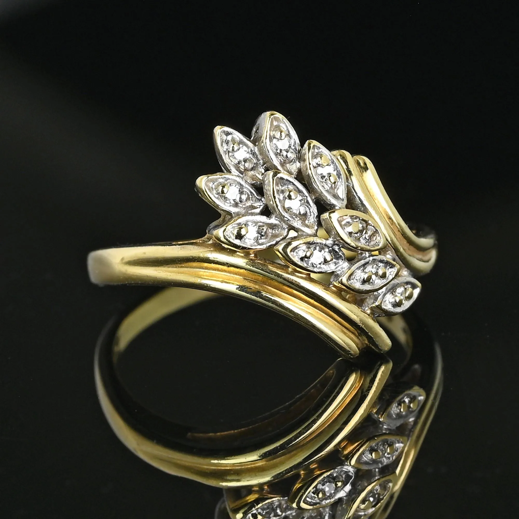 Vintage 10K Gold Bypass Diamond Leaf Ring
