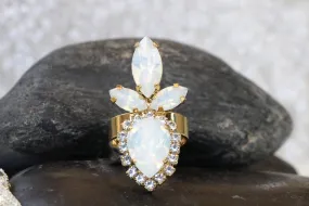 WHITE OPAL Rebeka Ring