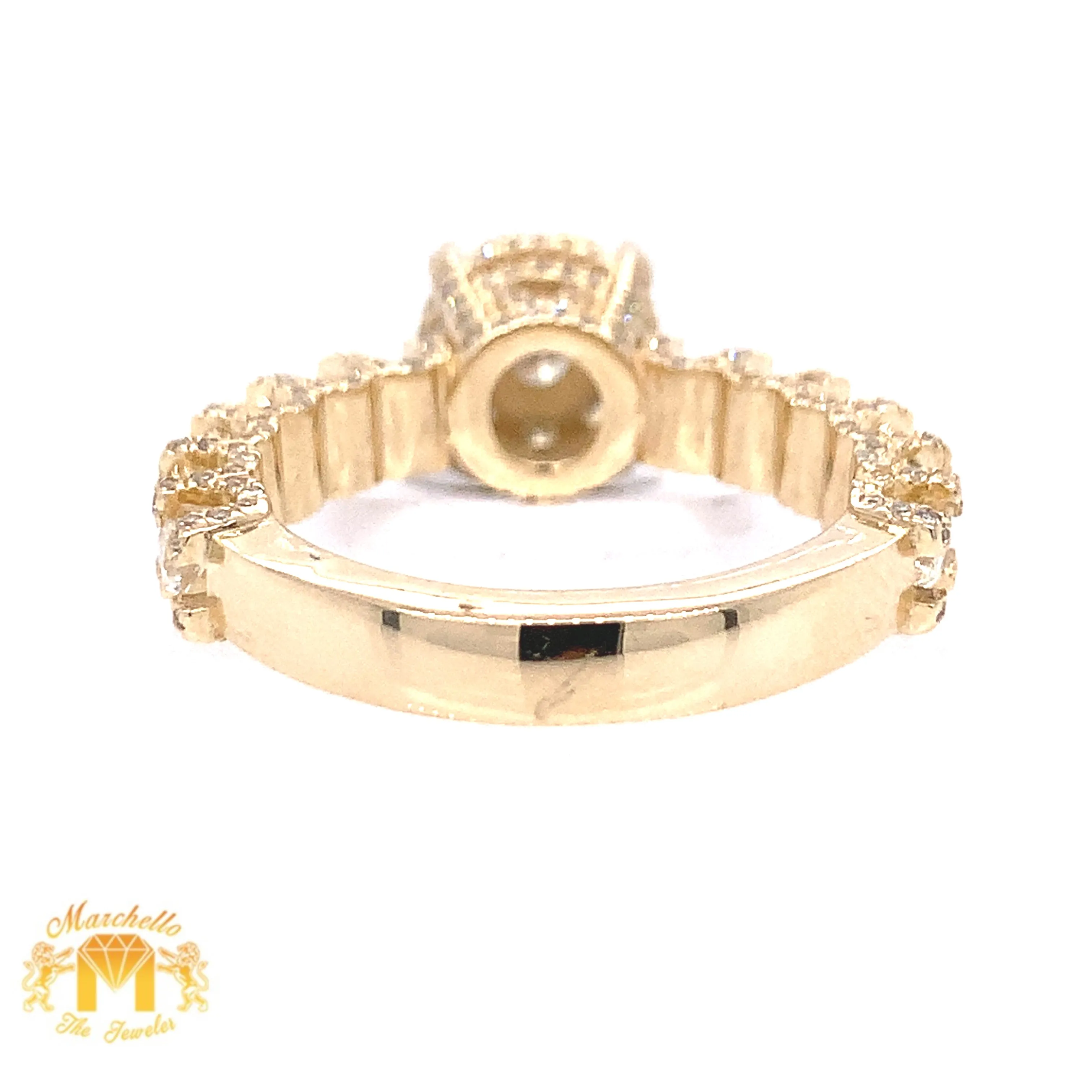 Yellow Gold and Diamond Ladies' Cluster Ring (Side Diamonds)